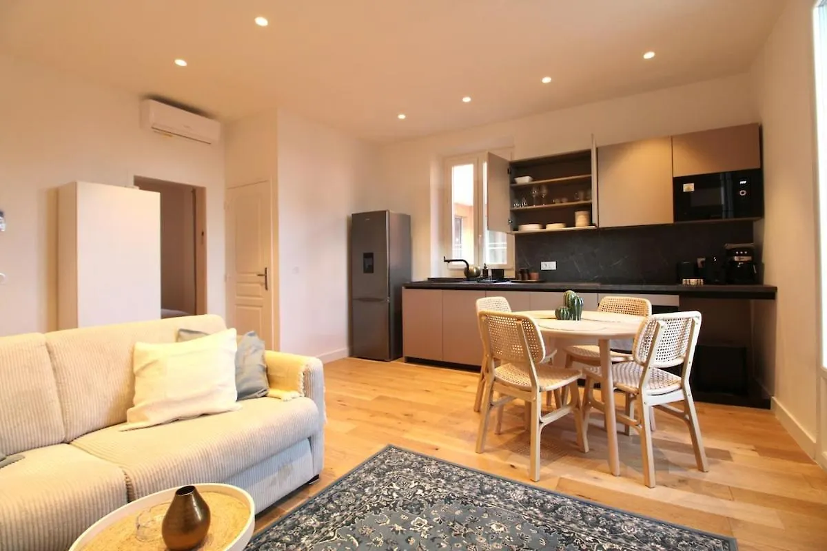 Apartment - La Isla - Seafront Eze 0*,  France